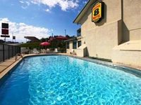 Super 8 Branson/South