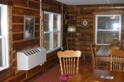 фото отеля Poplar Motel