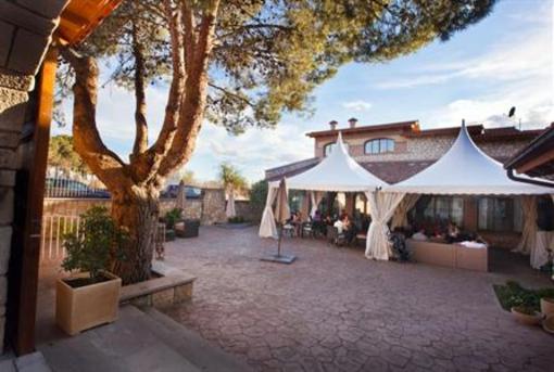 фото отеля Hotel la Estancia La Muela