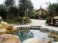 Senbola Holiday Forest Hotel