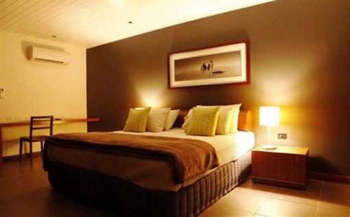 фото отеля Wildman Wilderness Lodge