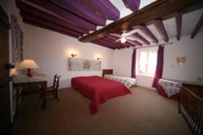 фото отеля Maison D'Hotes Ferme D'Issonges