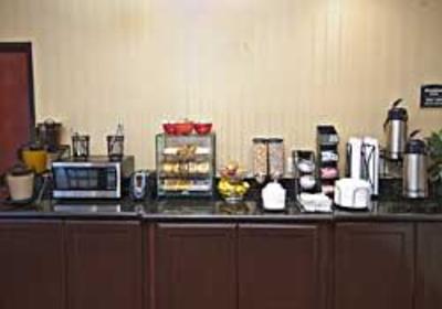 фото отеля Regency Inn & Suites