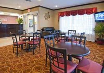 фото отеля Regency Inn & Suites