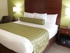 фото отеля Cobblestone Inn & Suites