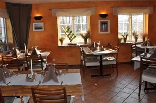 фото отеля Kvinnaboske Restaurant & Hotel