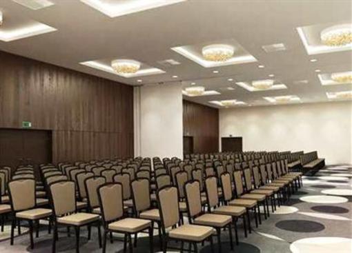 фото отеля Doubletree Lodz