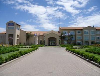 фото отеля Howard Johnson Hotel Resort Villa de Merlo