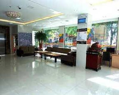 фото отеля Super 8 Hotel Railway Station Dalian