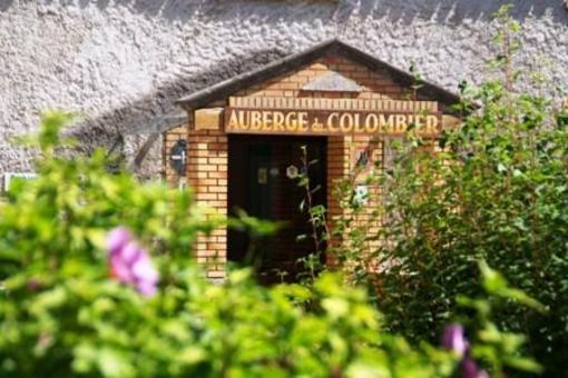 фото отеля Auberge Du Colombier Hotel Guines