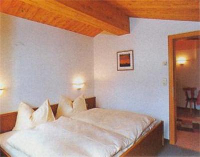 фото отеля Our 4 Appartements Zell am See