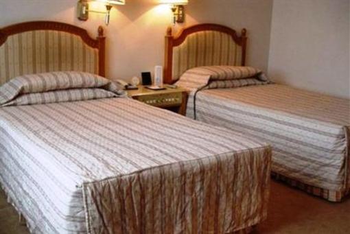 фото отеля Rosy Road Century Hotel