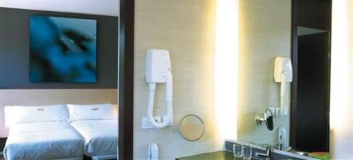 фото отеля Hotel San Cugat del Valles