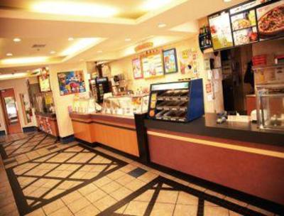 фото отеля Howard Johnson Hotel By The Falls