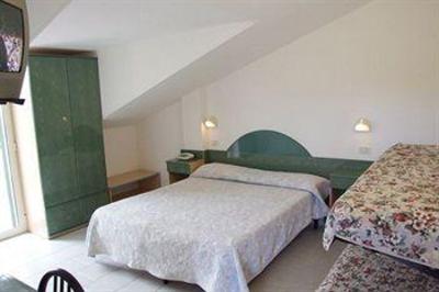 фото отеля Albergo Il Giardino