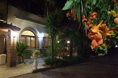 фото отеля Albergo Il Giardino