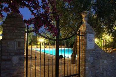 фото отеля Albergo Il Giardino