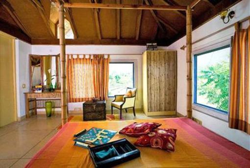 фото отеля Seclude Palampur