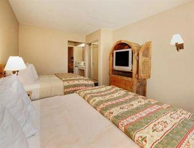 фото отеля Days Inn & Suites Llano