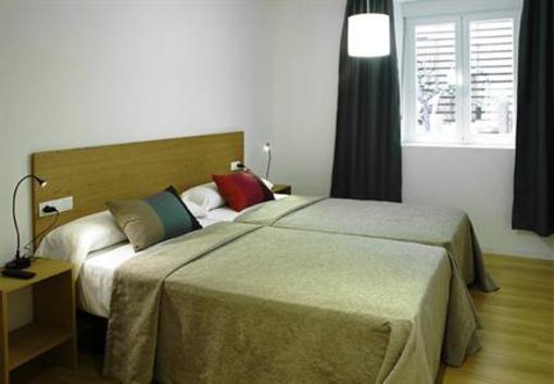 фото отеля Apartamentos Mercaderes