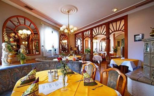 фото отеля Hotel Goldener Hirsch Dossenheim