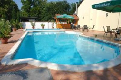 фото отеля Pater Apartments