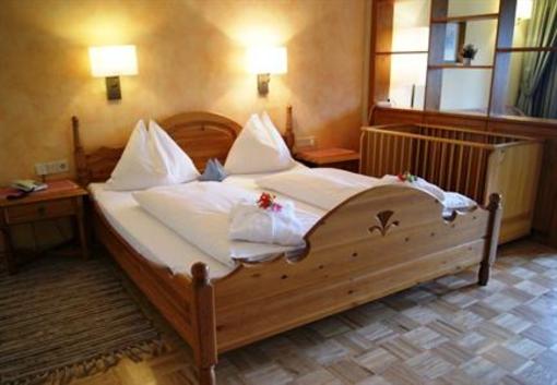 фото отеля Familienhotel Hinteregger Bad Kleinkirchheim