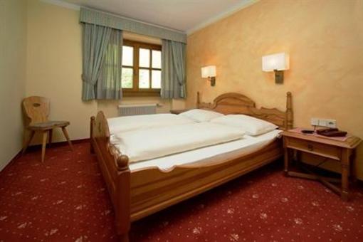 фото отеля Familienhotel Hinteregger Bad Kleinkirchheim