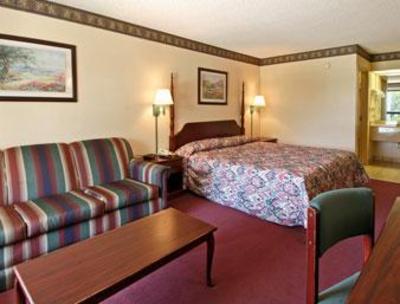 фото отеля Super 8 Brunswick/South