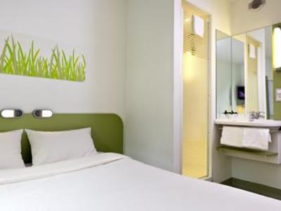 фото отеля Ibis Budget Nantes Sainte Luce