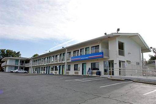фото отеля Motel 6 Redding Central