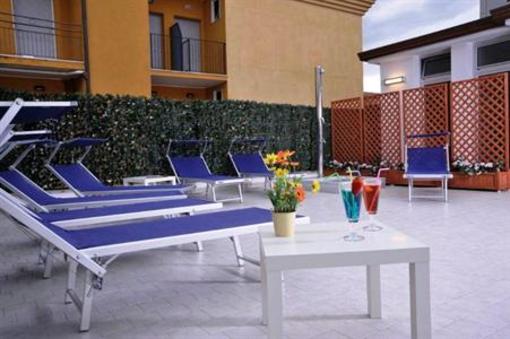 фото отеля Residence Perla Misano Adriatico