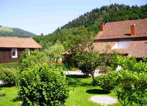 фото отеля Les Grandes Voies Cottages Le Menil