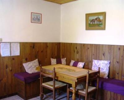фото отеля Les Grandes Voies Cottages Le Menil