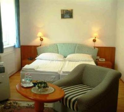 фото отеля Hotel Wesselenyi