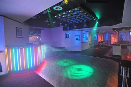 фото отеля The Commercial Hotel Wishaw