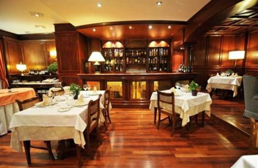 фото отеля Edelweiss Hotel Camprodon