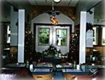 фото отеля Rhea's Inn and Restaurant
