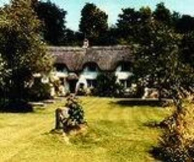 фото отеля Cheney Thatch Bed and Breakfast Swindon