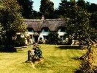 Cheney Thatch Bed and Breakfast Swindon