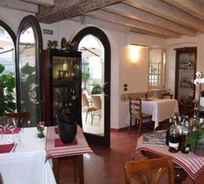 фото отеля Locanda Lo Scudo