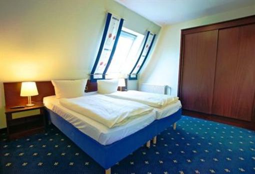 фото отеля Parkhotel Papenburg