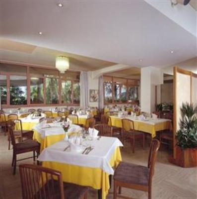фото отеля La Perla Hotel Garda
