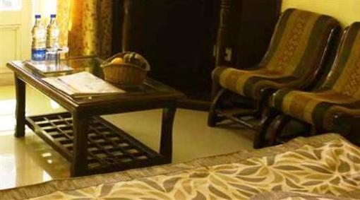 фото отеля Hotel Hill Queen Mussoorie