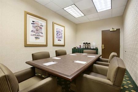 фото отеля Hampton Inn and Suites Providence / Warwick Airport