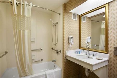 фото отеля Hampton Inn and Suites Providence / Warwick Airport