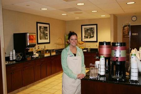фото отеля Hampton Inn and Suites Providence / Warwick Airport