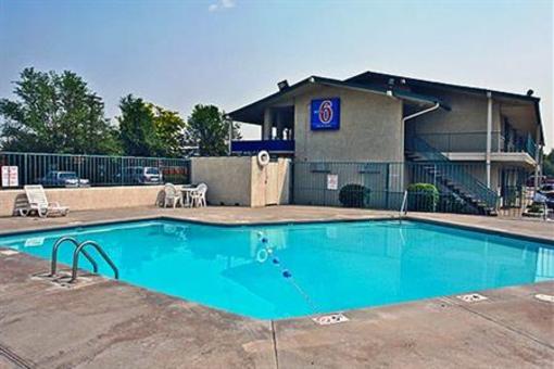 фото отеля Motel 6 Denver - Lakewood