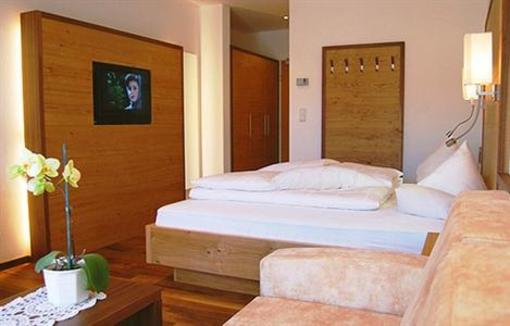 фото отеля Aparthotel Garni St. Jakob