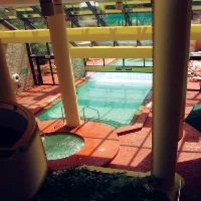 фото отеля Embassy Suites Hotel Orlando - International Drive / Jamaican